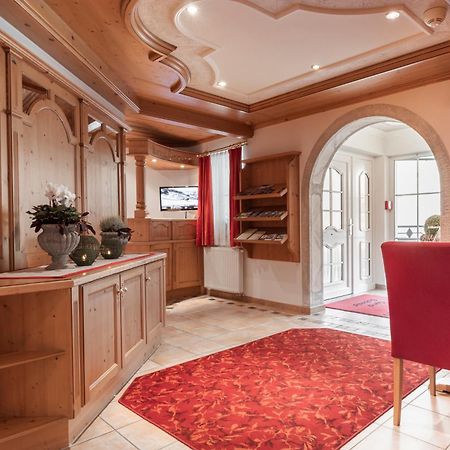 Schmid Rooms & Apartments Ишгль Экстерьер фото