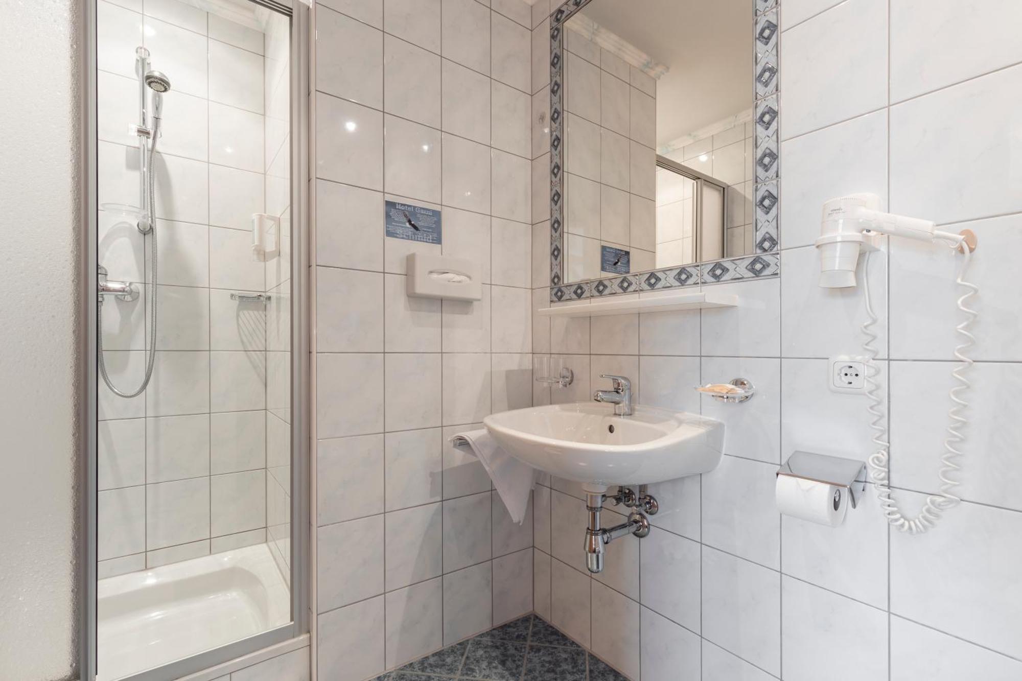 Schmid Rooms & Apartments Ишгль Экстерьер фото